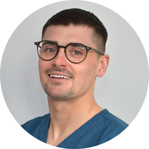 Dr Alex Ravira-Wilde